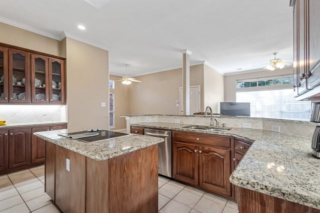 404 Landwyck Lane, Flower Mound, TX 75028