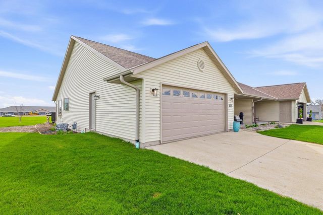 918 Partridge LANE, Lomira, WI 53048