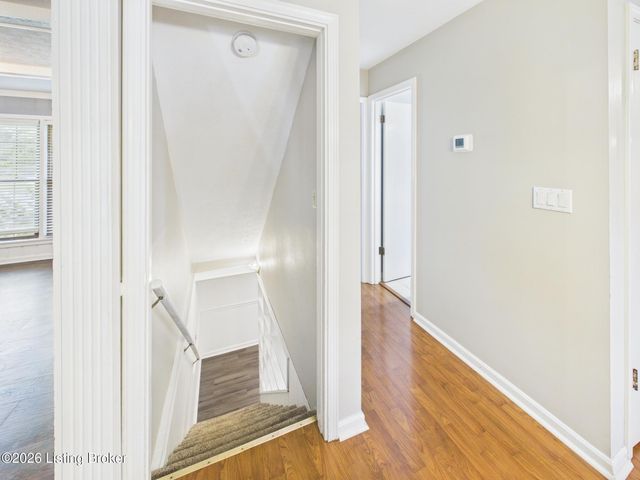 2518 Foxy Poise Rd, Louisville, KY 40220