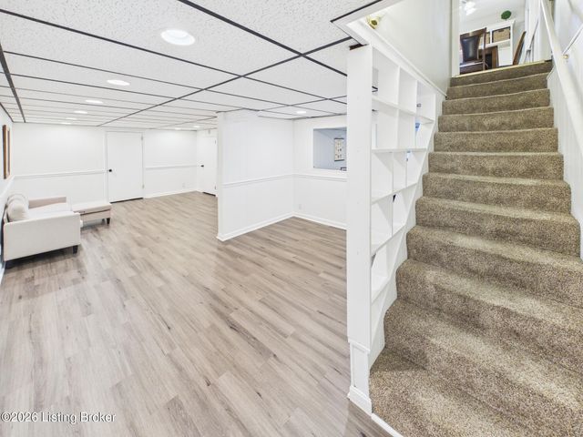 2518 Foxy Poise Rd, Louisville, KY 40220