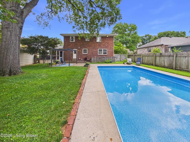 2518 Foxy Poise Rd, Louisville, KY 40220