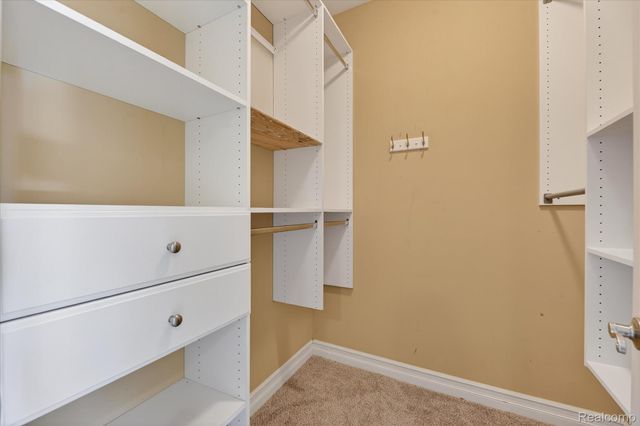 2591 Overbrook, Highland Charter Township, MI 48357