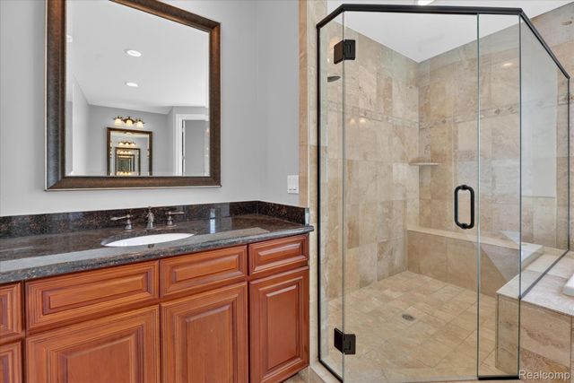 2591 Overbrook, Highland Charter Township, MI 48357