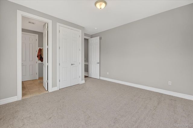 2591 Overbrook, Highland Charter Township, MI 48357
