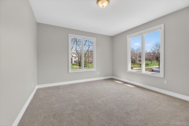 2591 Overbrook, Highland Charter Township, MI 48357