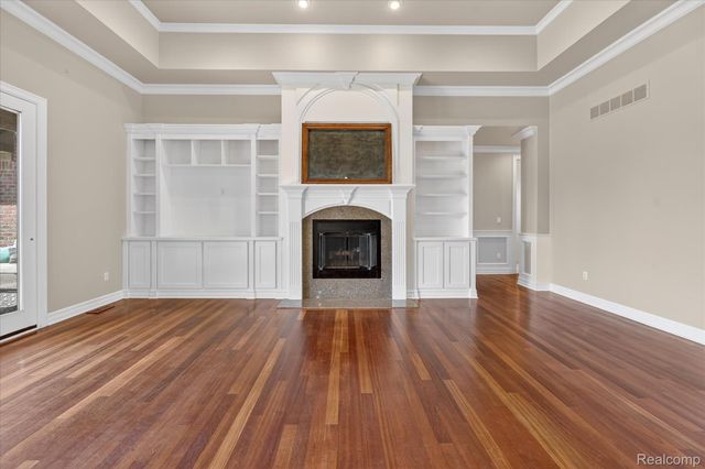 2591 Overbrook, Highland Charter Township, MI 48357