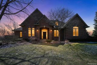 2591 Overbrook, Highland Charter Township, MI 48357