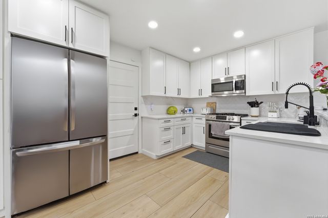 5406 Newcome, San Antonio, TX 78229