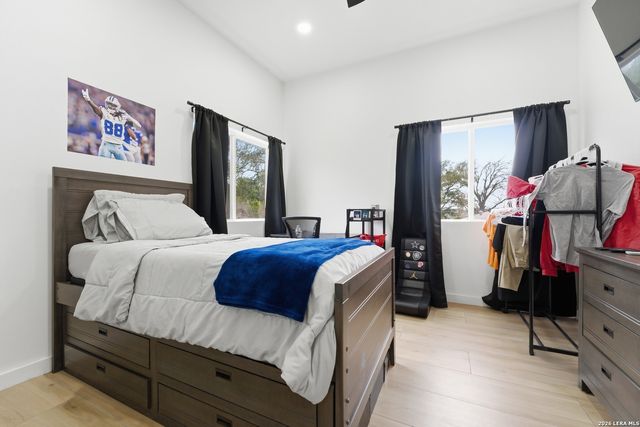 5406 Newcome, San Antonio, TX 78229