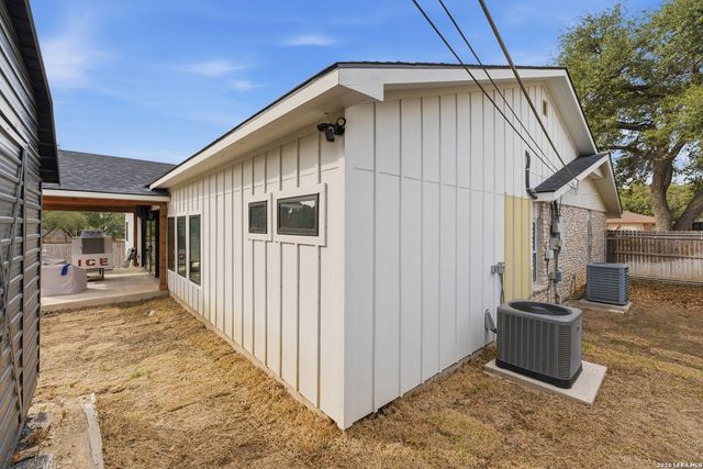 5406 Newcome, San Antonio, TX 78229