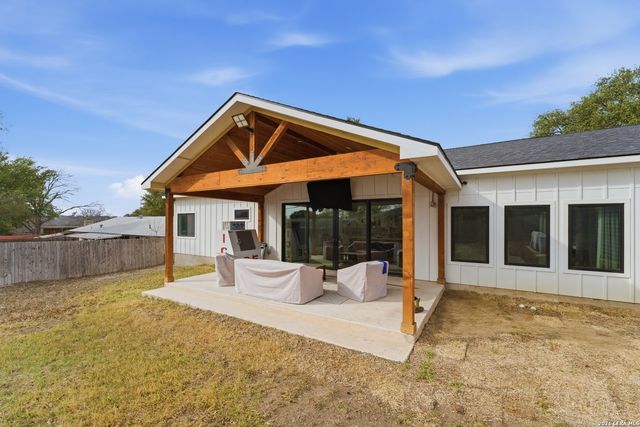 5406 Newcome, San Antonio, TX 78229