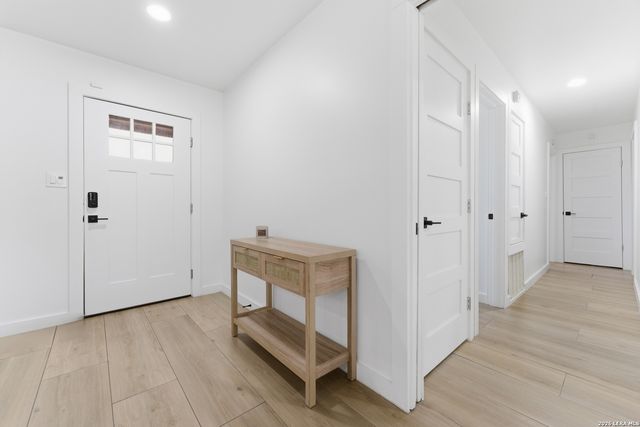 5406 Newcome, San Antonio, TX 78229