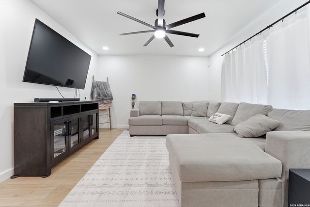 5406 Newcome, San Antonio, TX 78229