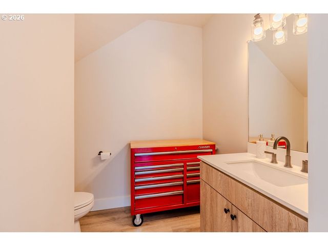 7726 Se TOLMAN St, Portland, OR 97206