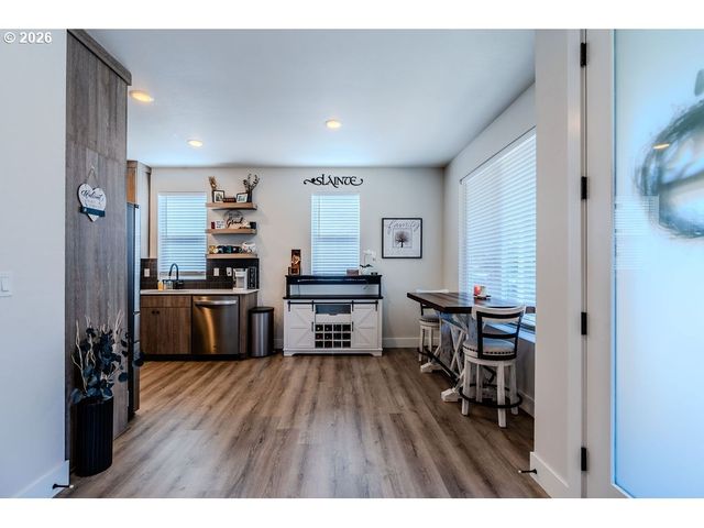 7726 Se TOLMAN St, Portland, OR 97206