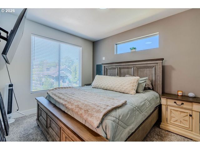 7726 Se TOLMAN St, Portland, OR 97206