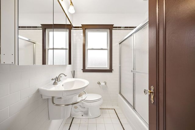 158 S Benton Street, Palatine, IL 60067