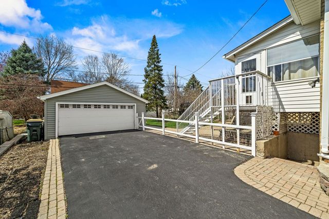 158 S Benton Street, Palatine, IL 60067