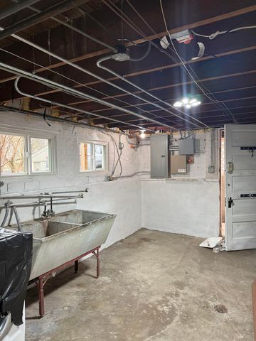 158 S Benton Street, Palatine, IL 60067