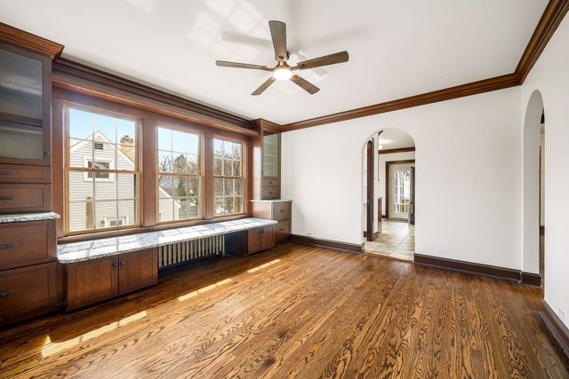 158 S Benton Street, Palatine, IL 60067