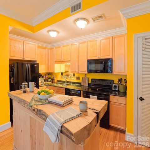 515 N Church Street 306, Charlotte, NC 28202