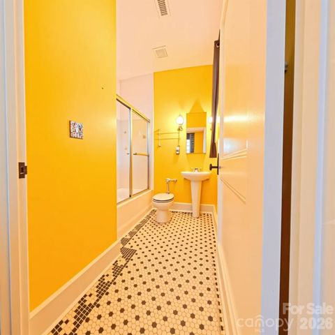 515 N Church Street 306, Charlotte, NC 28202