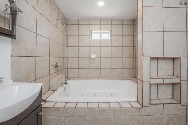 8 FENOGLIO AVENUE, Wichita Falls, TX 76308