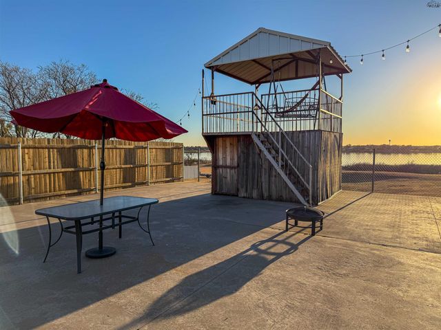 8 FENOGLIO AVENUE, Wichita Falls, TX 76308