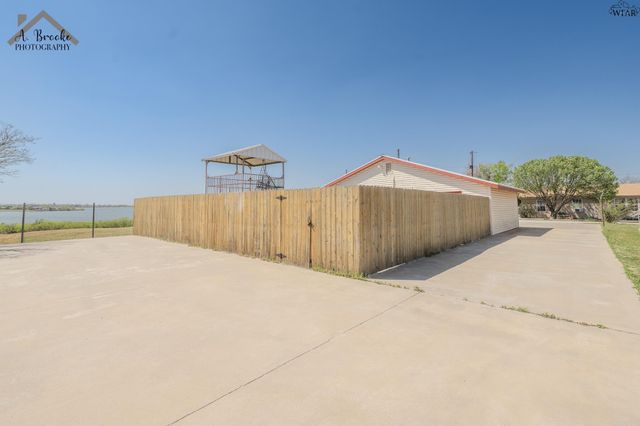 8 FENOGLIO AVENUE, Wichita Falls, TX 76308