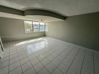7105 W 13th Ave 301, Hialeah, FL 33014