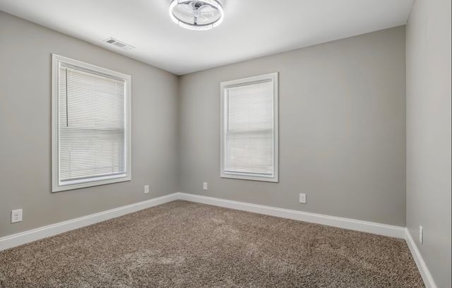 326 Twin Cove Dr, Lebanon, TN 37087