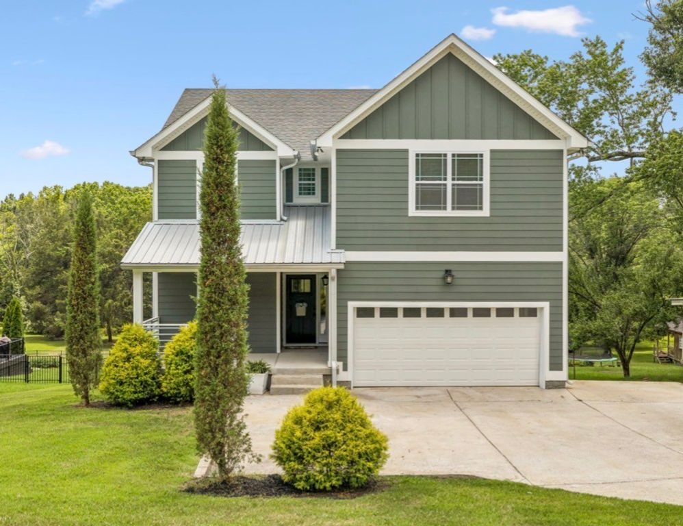 326 Twin Cove Dr, Lebanon, TN 37087
