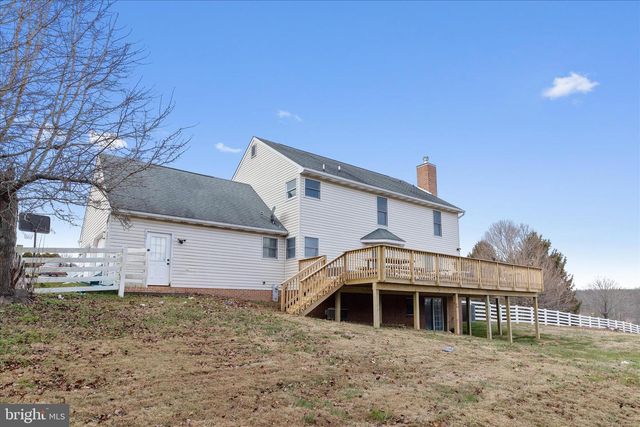 2111 WARREN WAY DR, Westminster, MD 21157