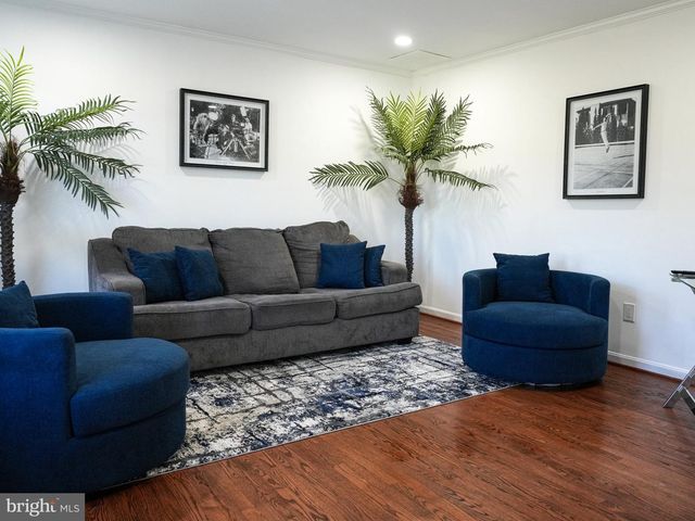 2111 WARREN WAY DR, Westminster, MD 21157