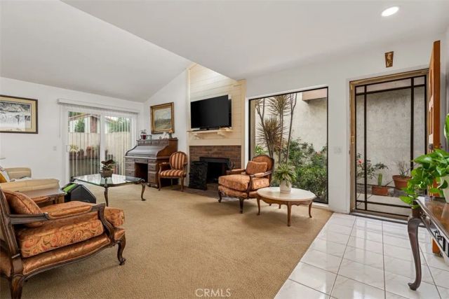 242 Pasteur, Placentia, CA 92870