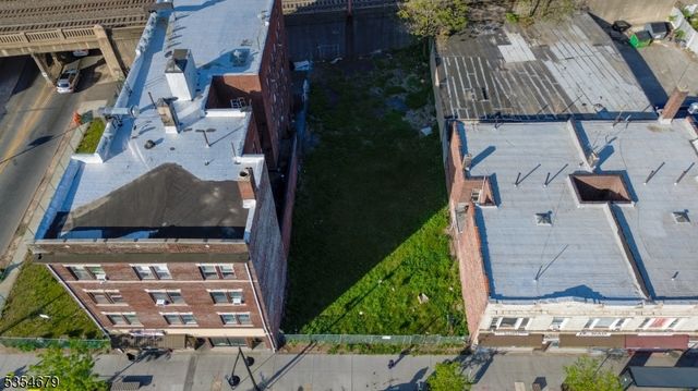 395 Dr Mlk Jr Blvd, East Orange City, NJ 07018