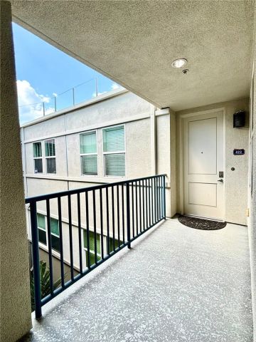 300 E 4th Street 422, Long Beach, CA 90802