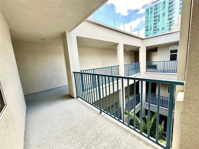 300 E 4th Street 422, Long Beach, CA 90802