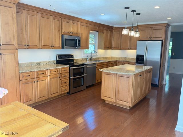 10685 Butternut Road, Chesterland, OH 44026