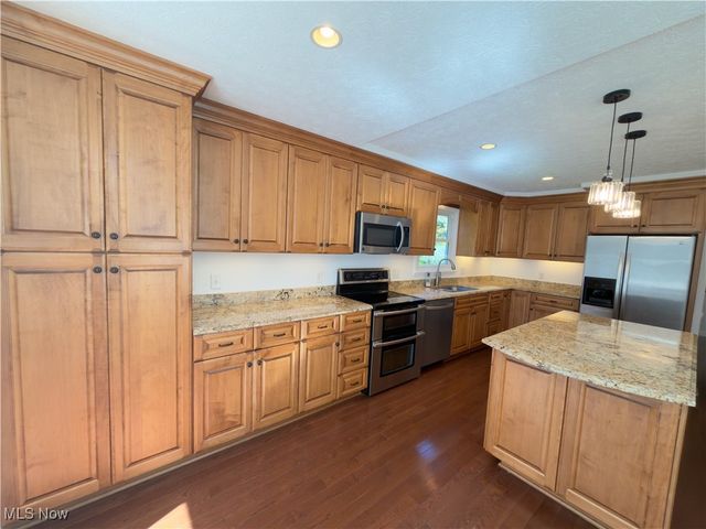 10685 Butternut Road, Chesterland, OH 44026