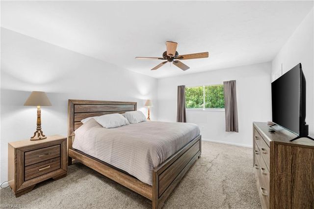 849 Palm View DR 28, Naples, FL 34110