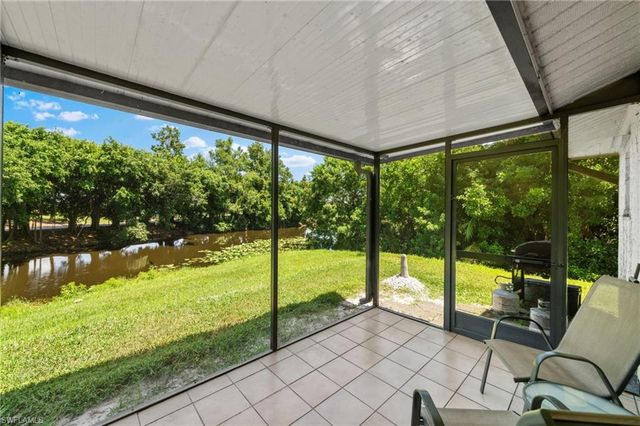 849 Palm View DR 28, Naples, FL 34110