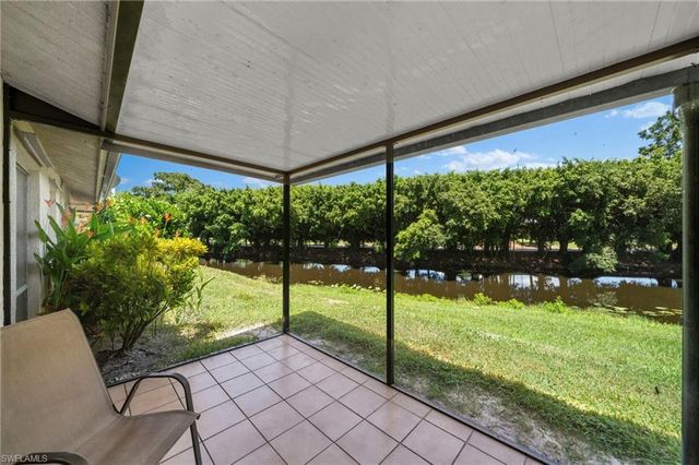 849 Palm View DR 28, Naples, FL 34110
