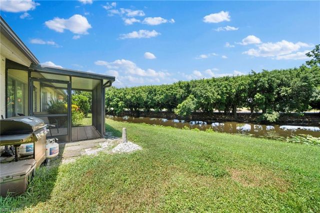 849 Palm View DR 28, Naples, FL 34110