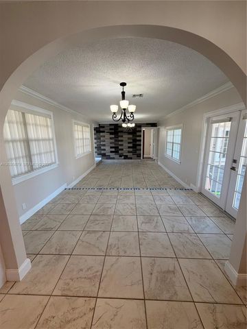 7751 NW 32nd Street, Davie, FL 33024