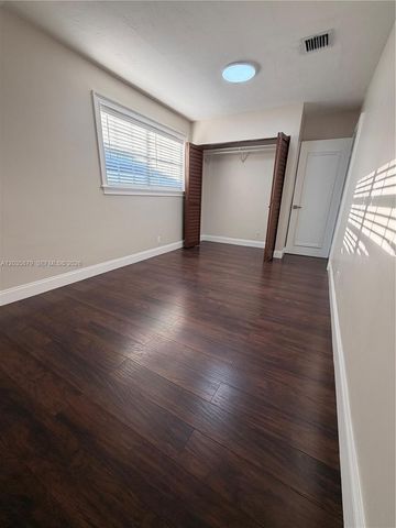 7751 NW 32nd Street, Davie, FL 33024