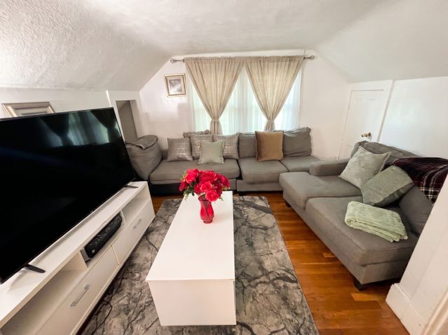 175 Coleman 3, Malden, MA 02148