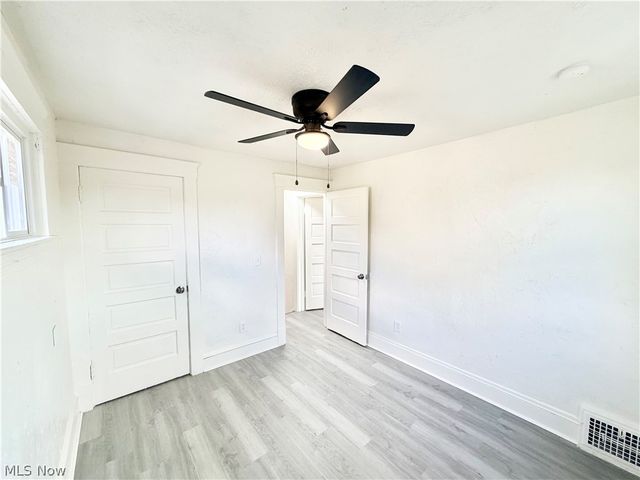 4025 Henritze Avenue, Cleveland, OH 44109