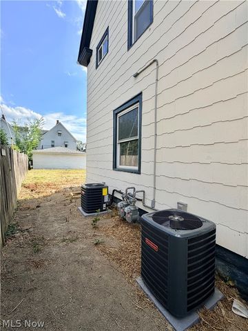 4025 Henritze Avenue, Cleveland, OH 44109