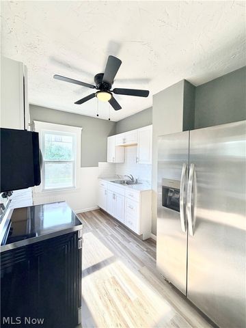 4025 Henritze Avenue, Cleveland, OH 44109